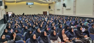 با حضور جمع کثیری از دانشجویان؛
مراسم گرمیداشت روز دانشجو و شهدای ۱۶ آذر در آموزشکده فنی و حرفه ای دختران بوشهر  برگزار شد 7