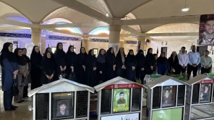 غبارروبی گلزار شهدای بوشهر؛ تجدید میثاق دانشگاهیان آموزشکده دختران بوشهر با آرمان‌های شهدا در سالروز آزادسازی خرمشهر 2